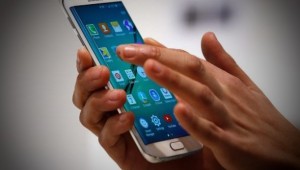 Samsung to slash Galaxy prices